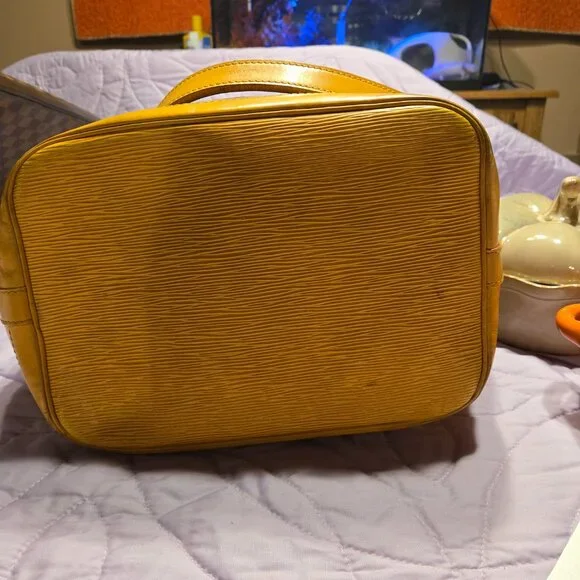 STUNNING Louis Vuitton Epi Noé GM STUNNING PIECE - Picture 4 of 5